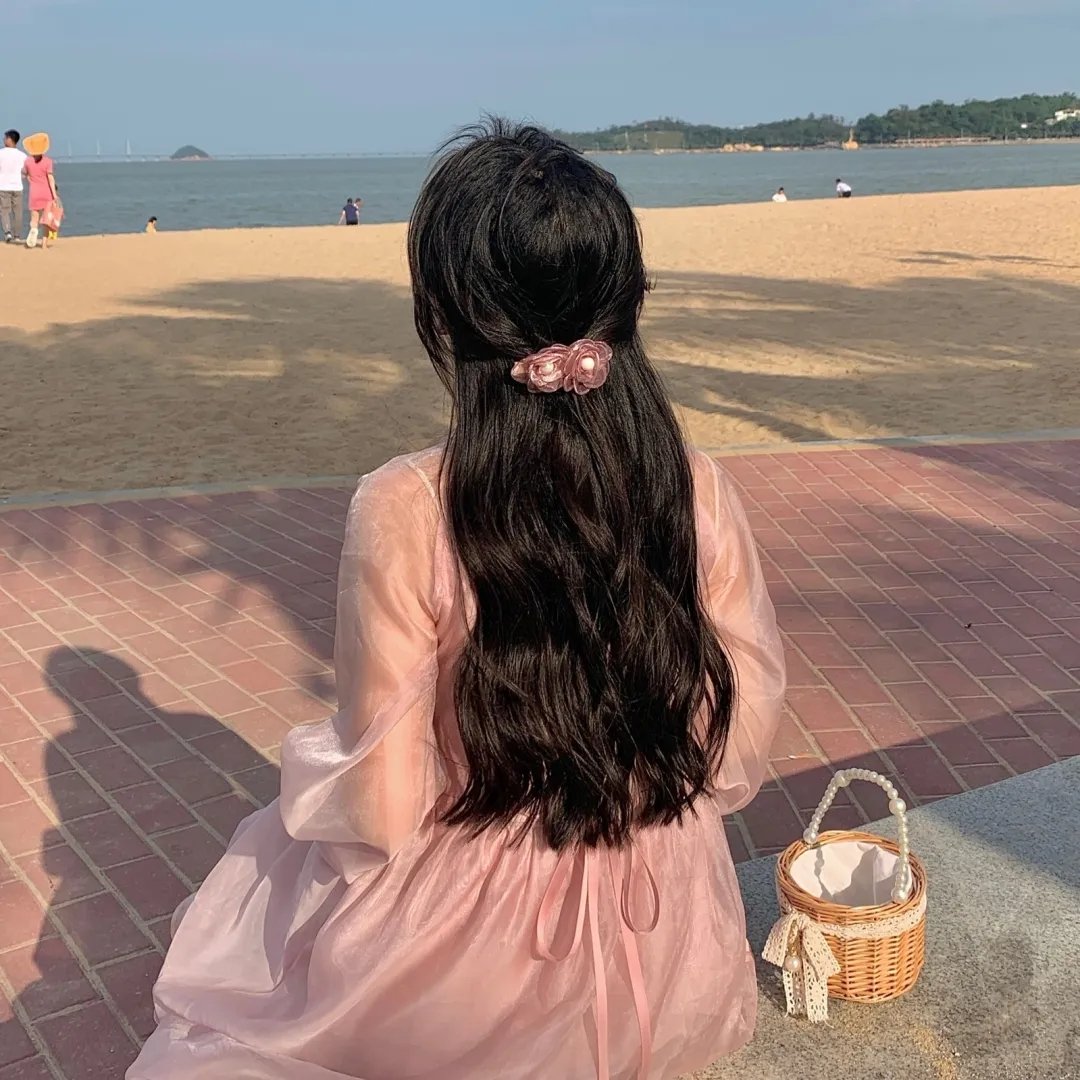小安妮封面